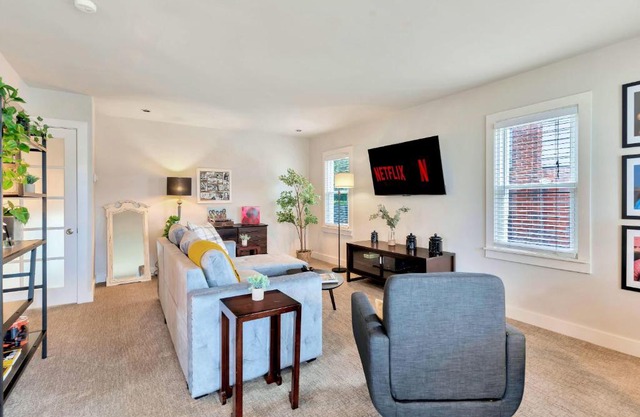 Charming Home w Workspace near Downtown Ferndale