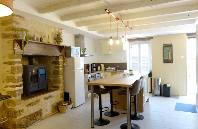 Charming house for 4 near town center