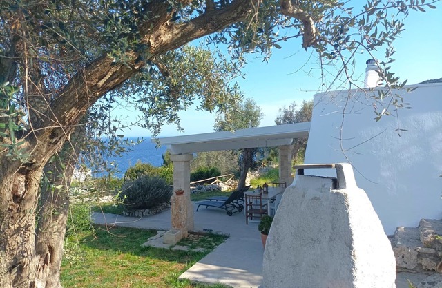 Charming house w/view, 5 min walk from the sea