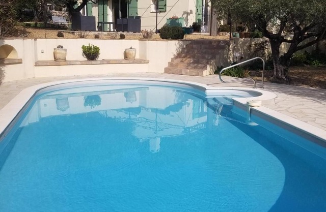Charming house with pool in Flayosc