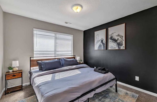 Charming King 2BR Suite in Research Triangle Park!