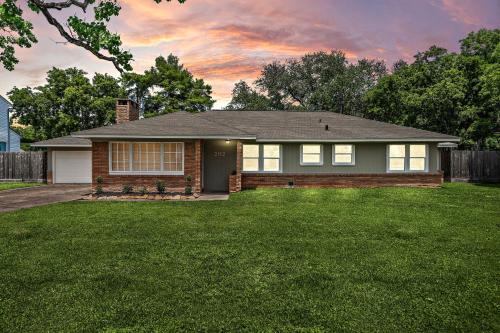 Charming La Porte Retreat Spacious 3BR 2BA Home with Outdoor Living Space