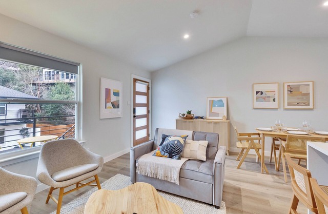 Charming/Modern Prime Location – SXSW- Zilker - ACL - Barton Springs