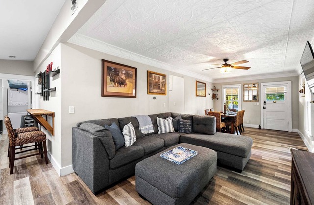 Charming Multi-Family Home in Historic Julian, CA - Spacious Layout & Modern Ame