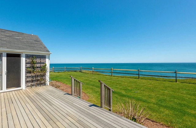 Charming Ocean View Cottage in Sconset