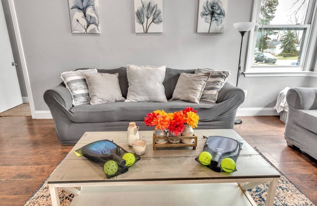 Charming! Pet Friendly/Royal Oak/Detroit/Zoo