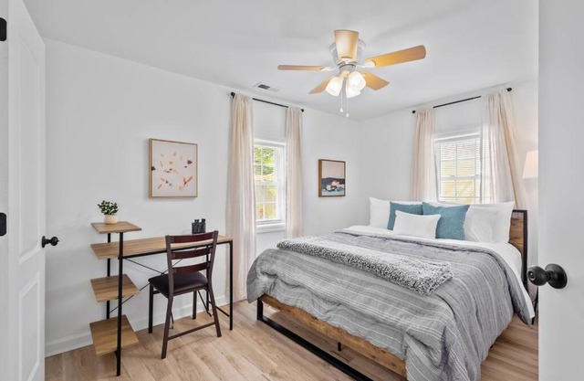 Charming, Private Abode: Serenity in Hopewell, VA!