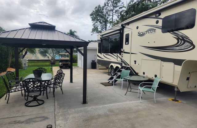 Charming, Quiet and Very Unique Holiday Getaway
