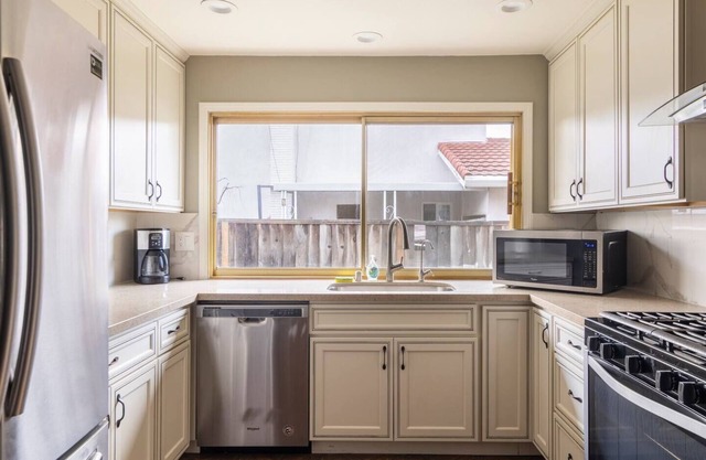 Charming Retreat in the Heart of San Jose - Your Perfect Getaway!