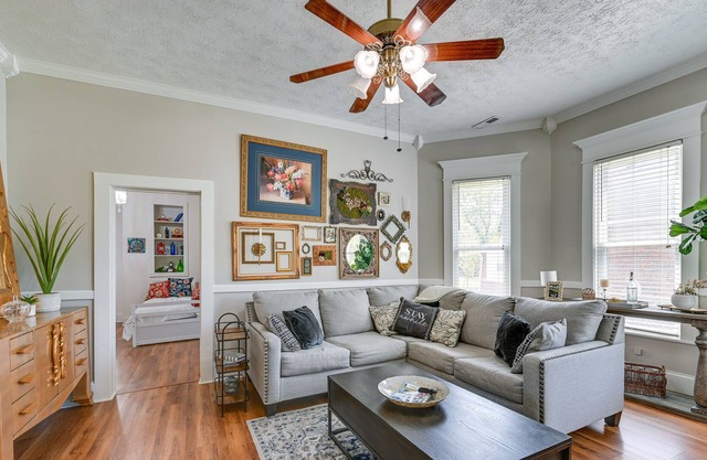 Charming Somerset Vacation Rental w/ Fenced Yard!