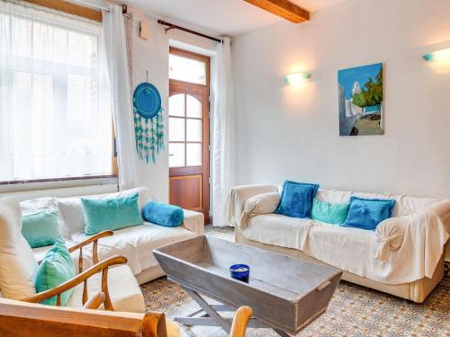 Charming Stay in Viroinval
