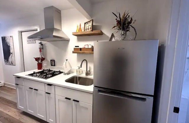 Charming Suite in Berwyn/Forest Park