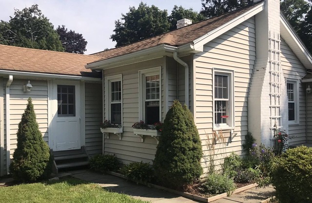 Charming summer home just steps from the beach!