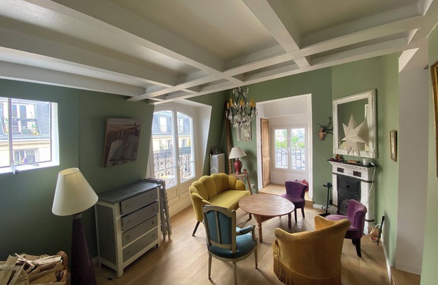 Charming sunny duplex loft, atypical, views of the Pantheon and Notre-Dame