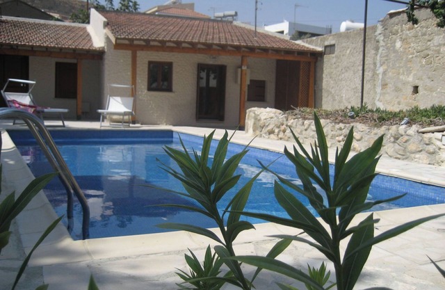 Charming Traditional Cypriot Cottage in the Heart of Pissouri with private pool