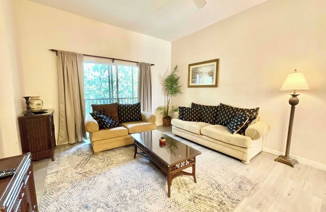 Charming Villa at Bahama Bay