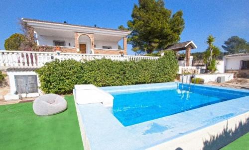 Charming villa near Tortosa with private pool