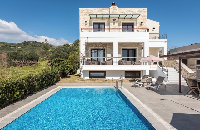 Charming Villa to relax and enjoy Chania