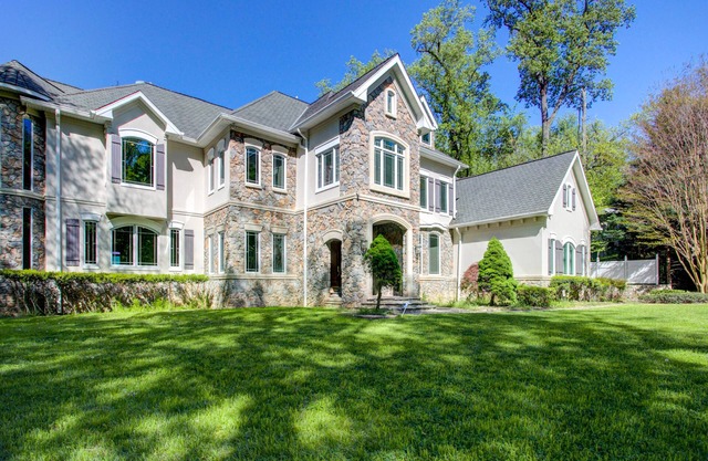 Charming Villa with Spectacular Waterfront Views