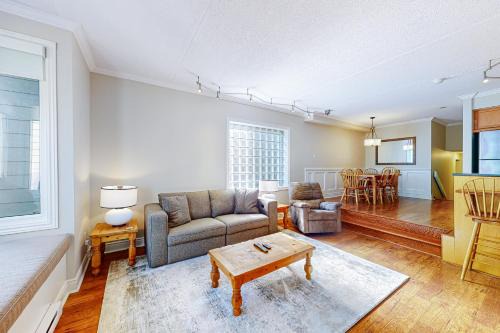 Chateau Ridge The Mountains