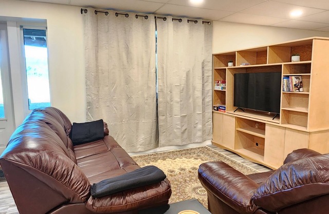 Check out our cozy 1-brdm (sleeps 4) private suite located on 170 acres!
