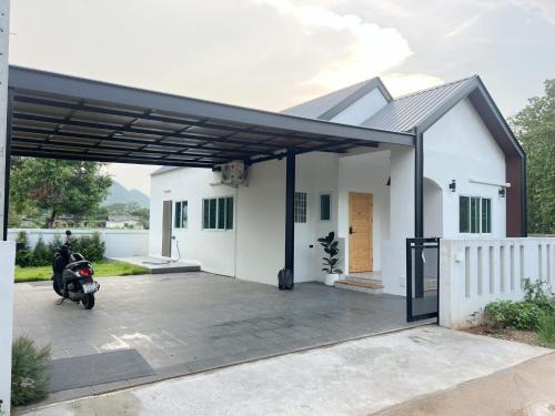 Cheeva Home