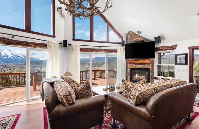 Chef's Chalet | Gourmet Living w/Views & Hot Tubs