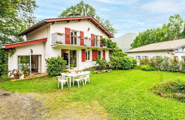 Chemin des Carrières by Interhome