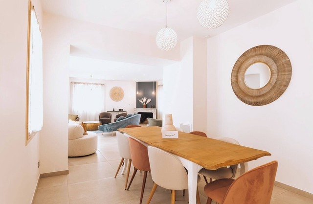 Chez Jean-françois, Grand Gîte Familial Haut de Gamme Avec Sauna et Piscine