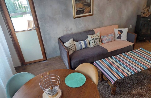 Chic 1-bedroom apartment in fabulous Podgorica with WiFi, AC, Free parking