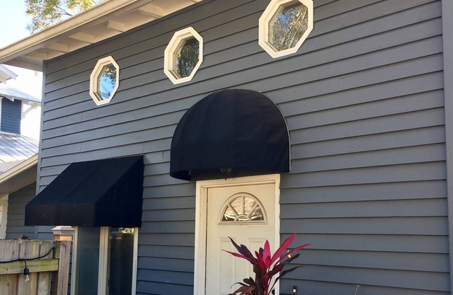 Chic 2/2 Cottage -the ultimate Tampa location
