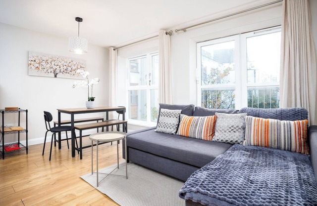 Chic 2BR in Temple Bar-5 min walk to Dublin Castle