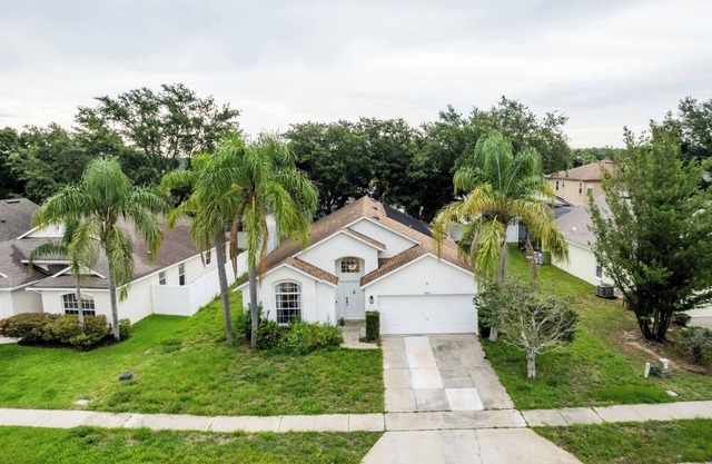 Chic 3 BR w/Pool – Near Disney Magic