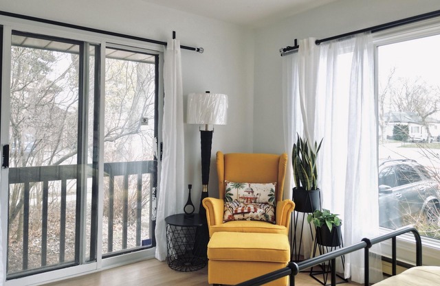 Chic and Cosy 2 Bedroom West Hill Bungalow