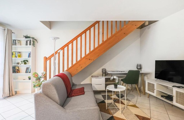 Chic apart duplex with parking