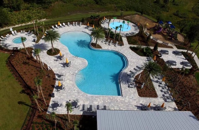 Chic Family Retreat Near Tampa, Orlando & Sarasota