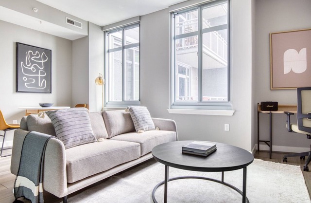Chic Navy Yard 1BR w/W/D, Roof BBQ & Gym, near Nats Park, by Blueground