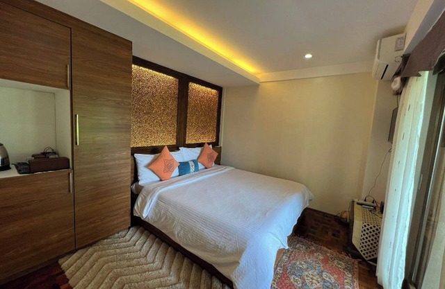 Chic Suite with Mountain View + Zen Room Access