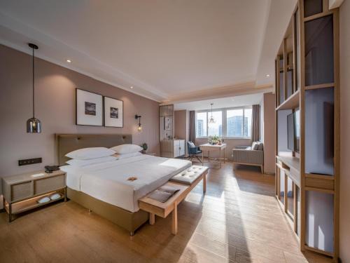 Chongqing Liangjiang New District Yunxi Hotel