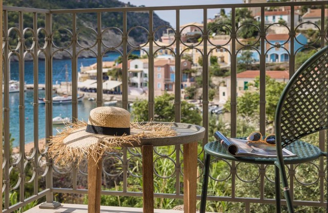 Chromata Assos Villas Kefalonia