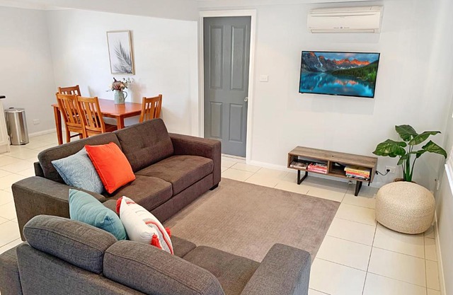 City Center - Comfortable 2-Bedroom Apartment