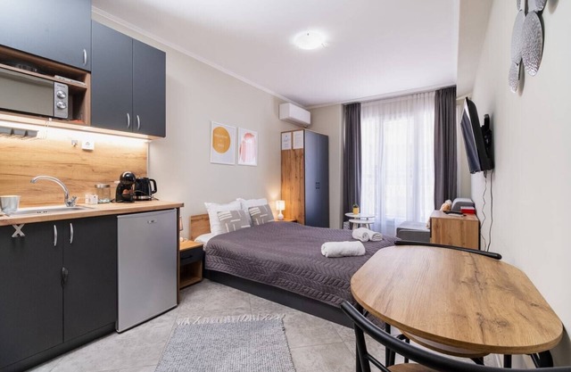 City Center Studio Apartments 2