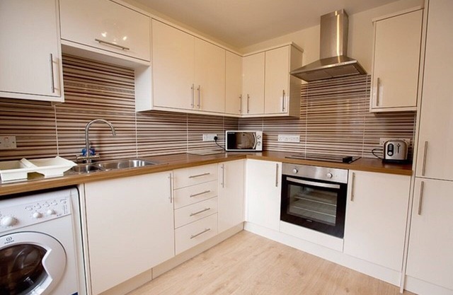 City Centre Executive Apartment With FF WiFi & Free Parking .