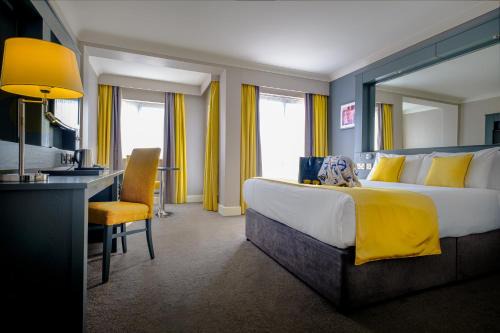 Claregalway Hotel 