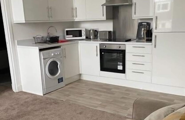 Claremont Upper Apartment