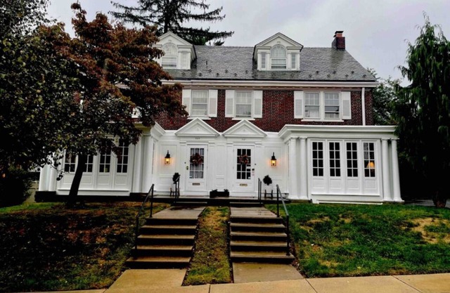 Classic 1920s West End Duplexn