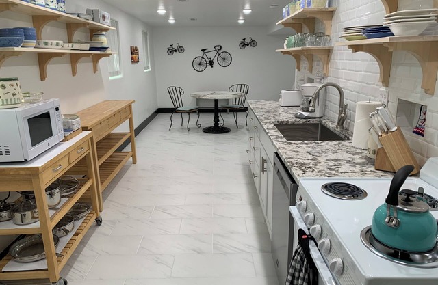 Classic Charm B with Central AC, High Speed WiFi, Full Size Washer Dryer