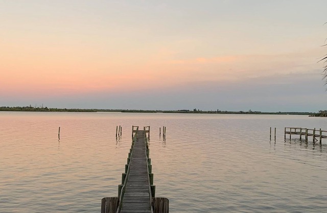 Classic Florida Cottage - Access to Private Dock