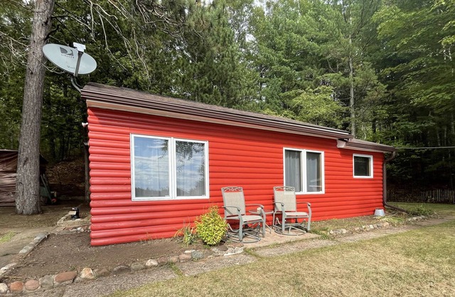 Classic Northwoods Cabin