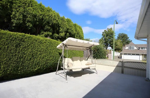 Clean and Comfy 3BR House in Prestigious Sunshine Hills